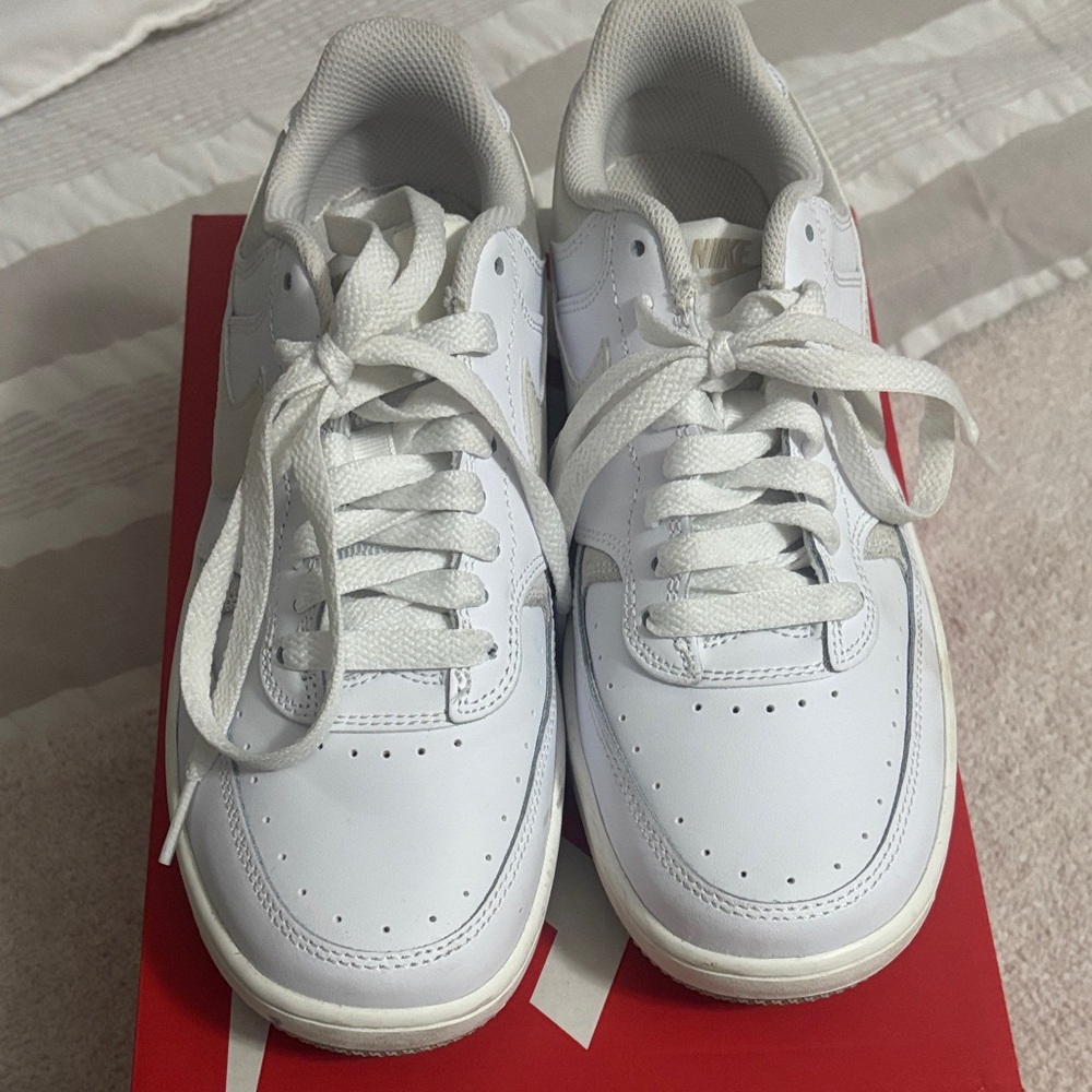Nike Gamma Force White Leather Sneakers